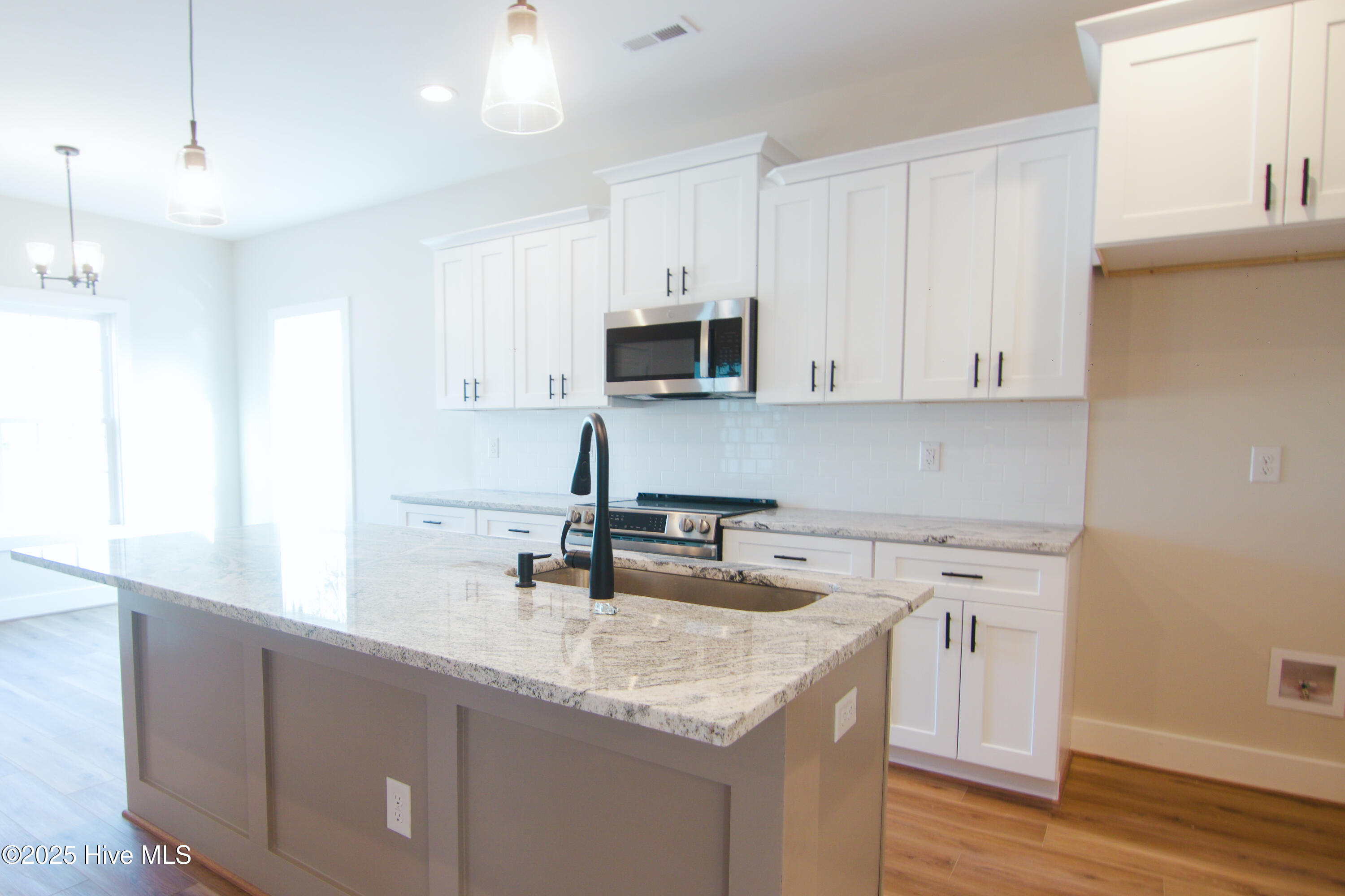 578 Forest Knolls Road Goldsboro, NC 27534 - Photo 5 of 22 Granite Countertop