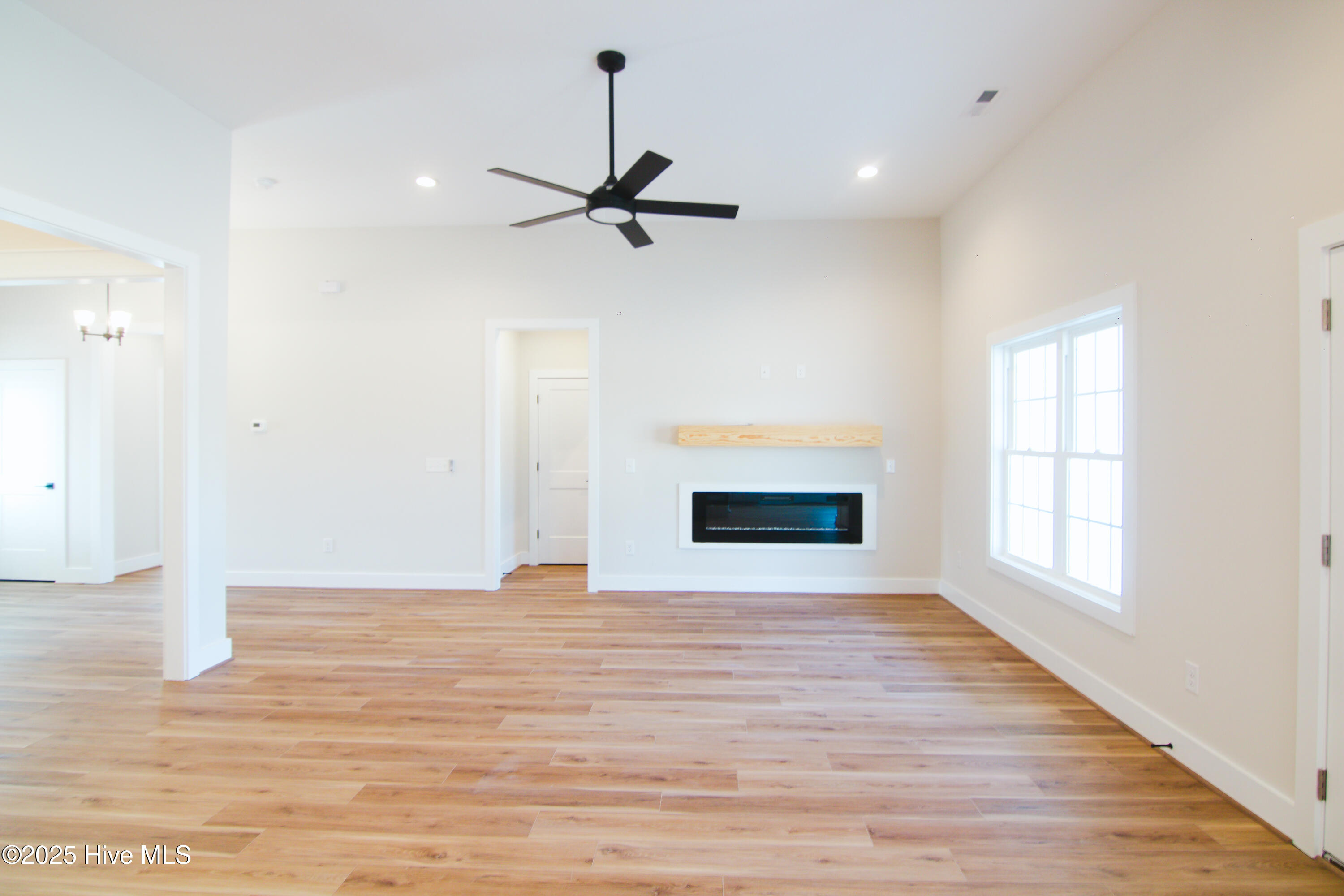 578 Forest Knolls Road Goldsboro, NC 27534 - Photo 8 of 22 Electric Fireplace with floating mantle