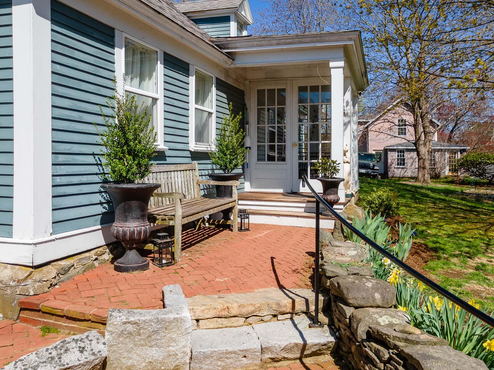 155 Pepperrell Road Kittery, ME 03905 - Photo 7 of 89 155 Pepperrell Rd