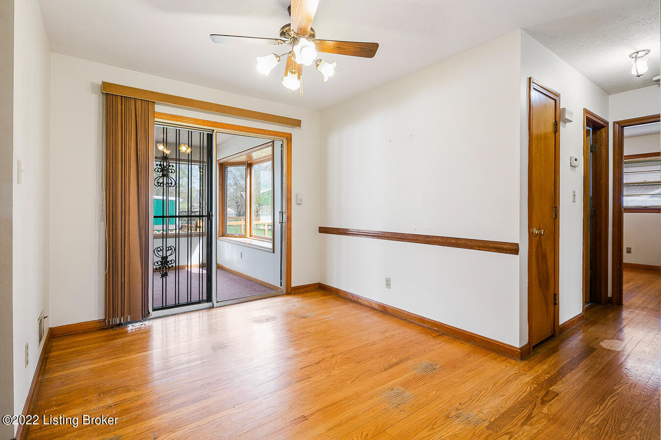 6905 Fernhaven Road Louisville, KY 40228 - Photo 22 of 56 19