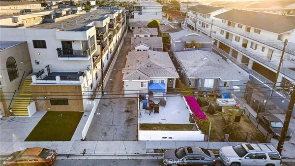 $1,499,000 | 13717 Yukon Avenue, Hawthorne, CA 90250