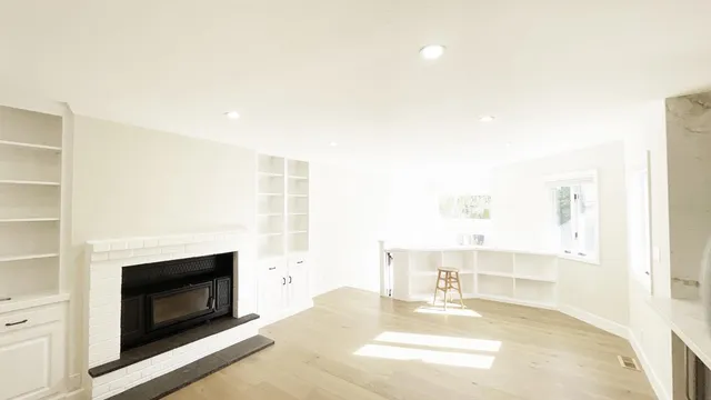 $10,000 | 1911 Easton Drive, Burlingame, CA 94010