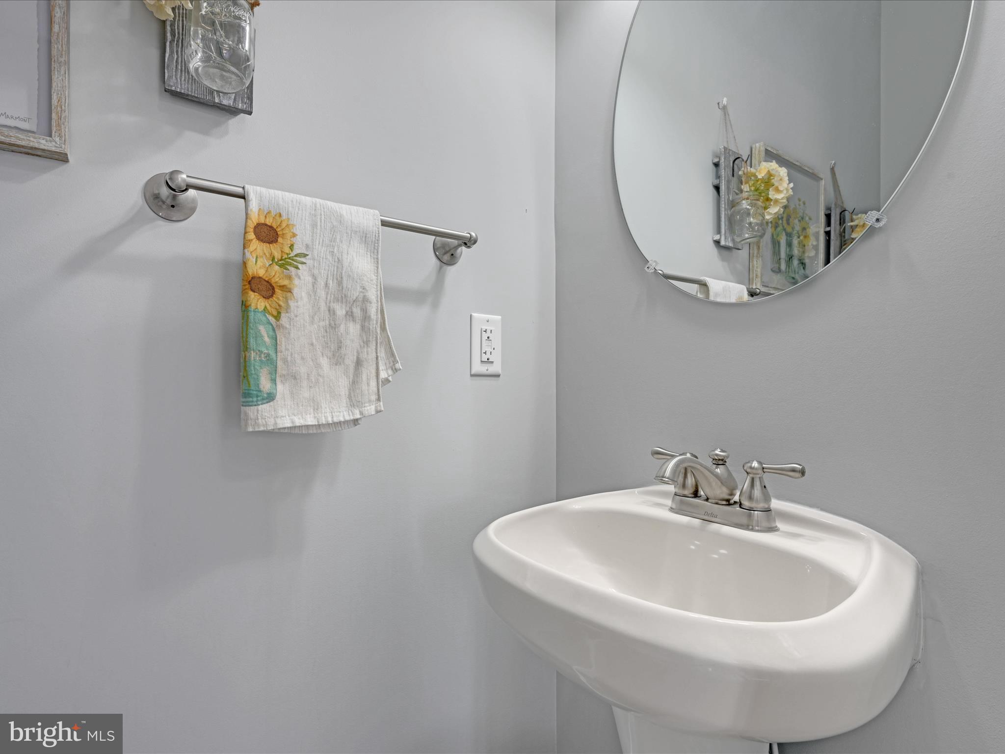 13 Field Lane Lititz, PA 17543 - Photo 16 of 45 Bath