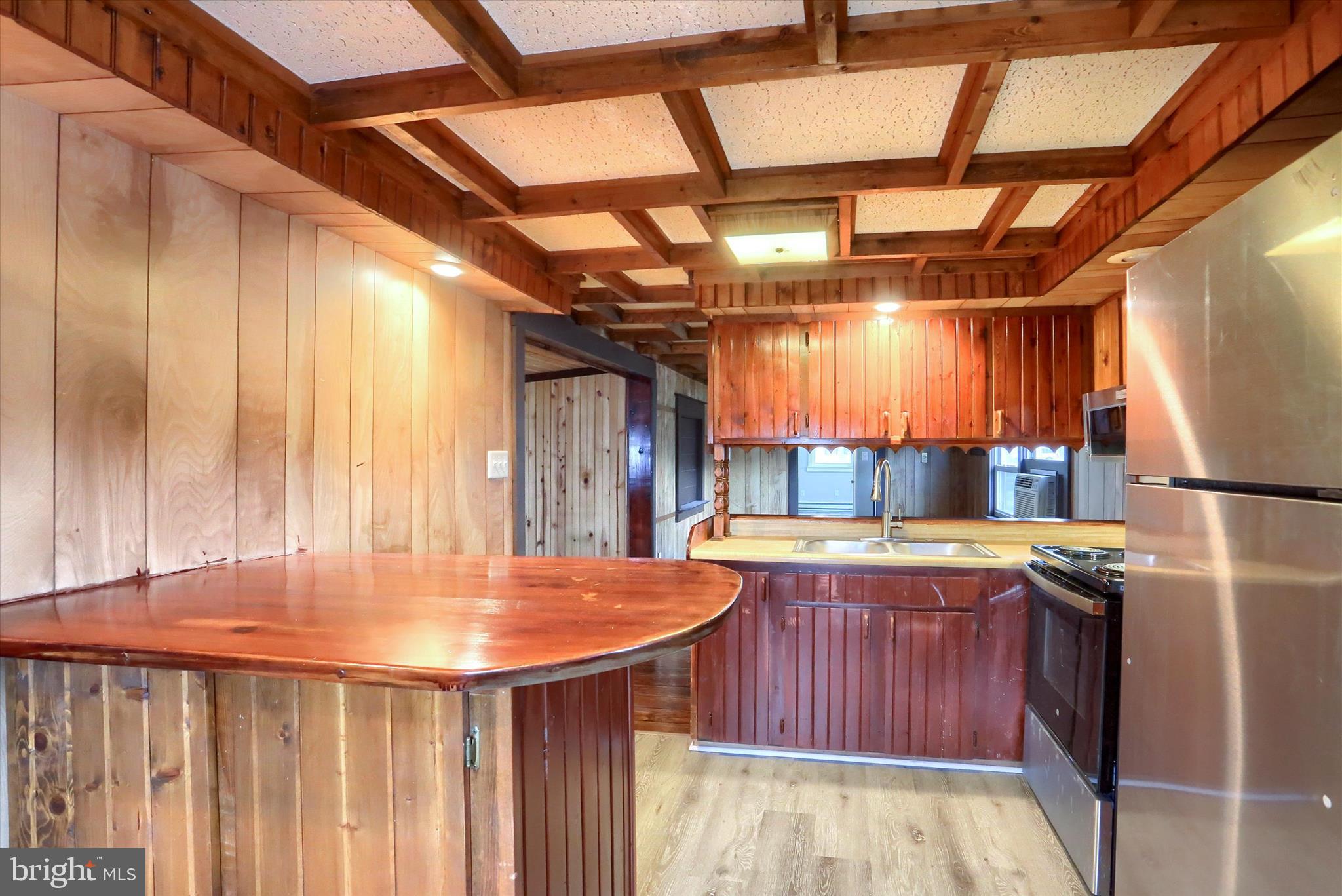 1963 Sheaffer Road Elizabethtown, PA 17022 - Photo 13 of 29 a kitchen with a refrigerator and countertop