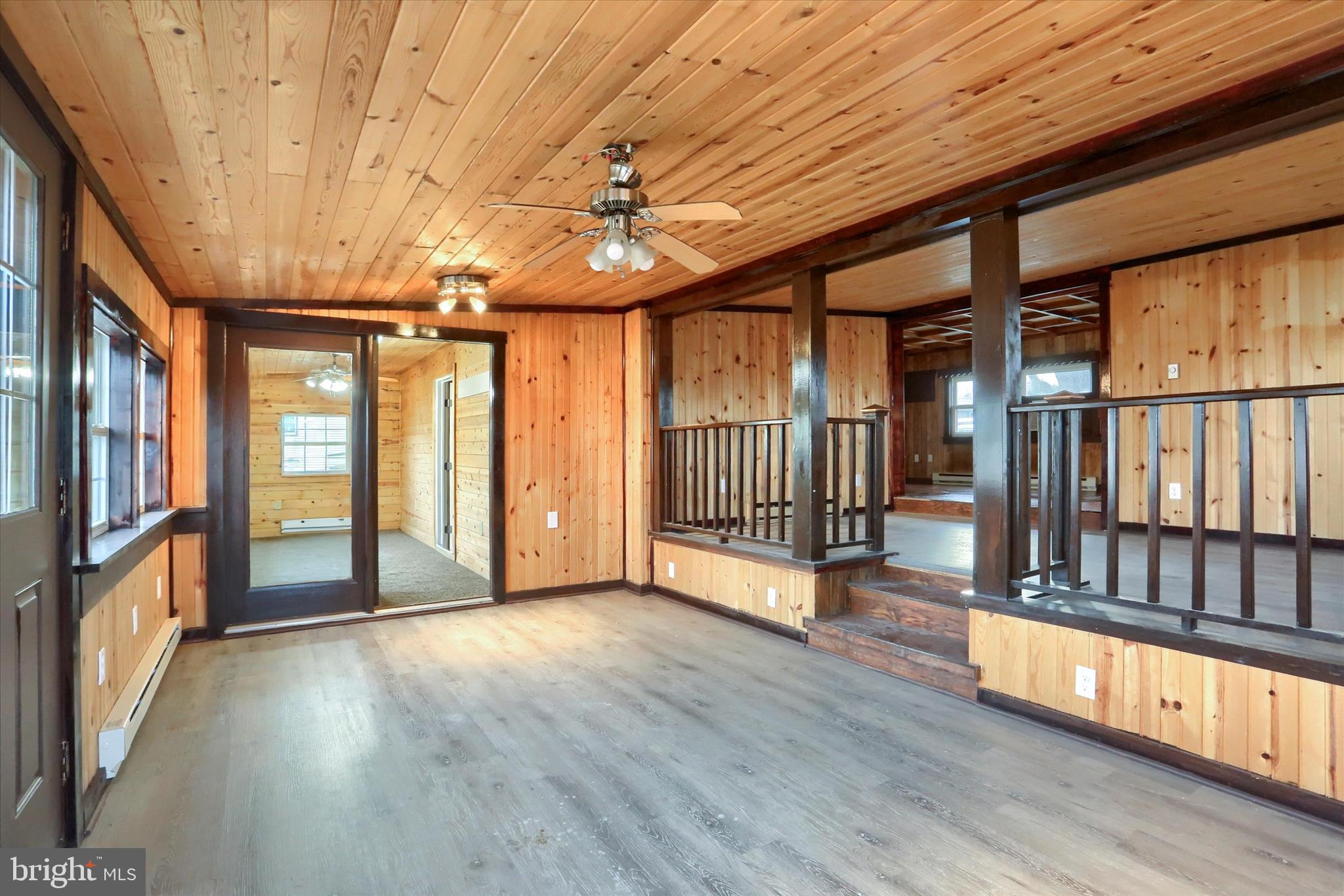 1963 Sheaffer Road Elizabethtown, PA 17022 - Photo 4 of 29 a view of entryway