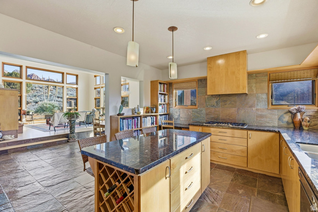 261 Valley View Drive Springdale, UT 84767 - Photo 13 of 50