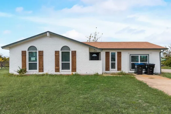 $1,499 | 1804 Oliver Street, Greenville, TX 75401