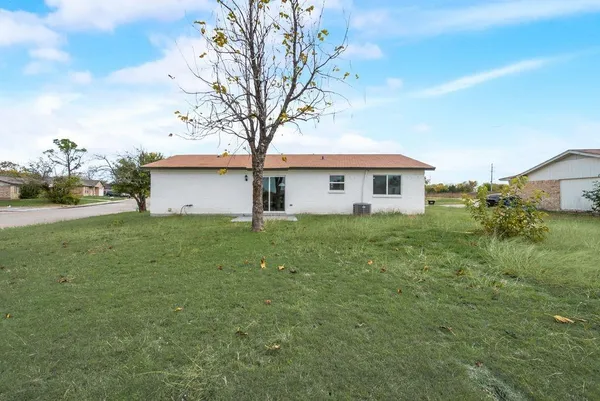 $1,499 | 1804 Oliver Street, Greenville, TX 75401