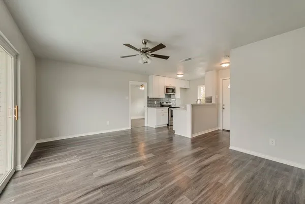 $1,499 | 1804 Oliver Street, Greenville, TX 75401