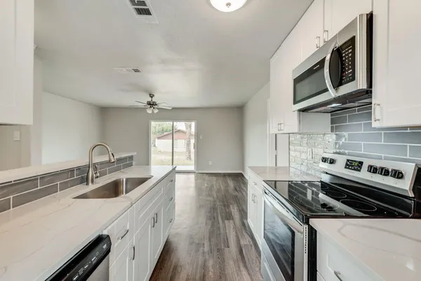 $1,499 | 1804 Oliver Street, Greenville, TX 75401