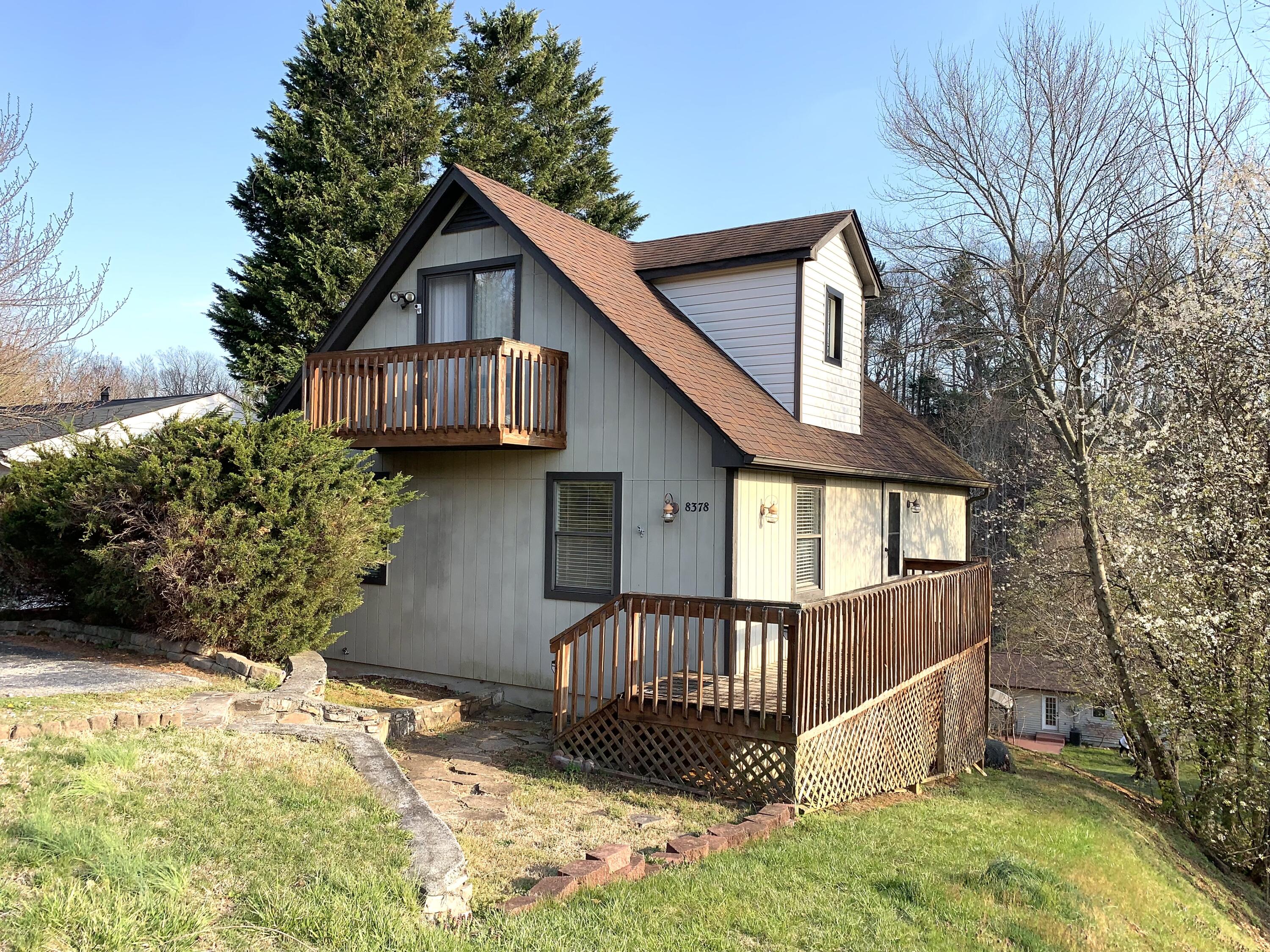8378 Robin Lynn Road Roanoke, VA 24019 - Photo 1 of 18 8378 Robin Lynn Rd