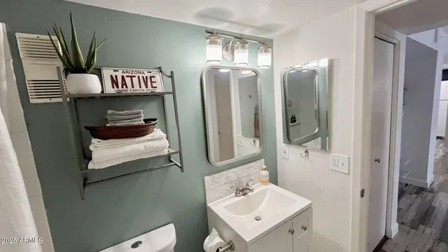 $244,000 | 1730 West Emelita Avenue, Unit 1032, Mesa, AZ 85202