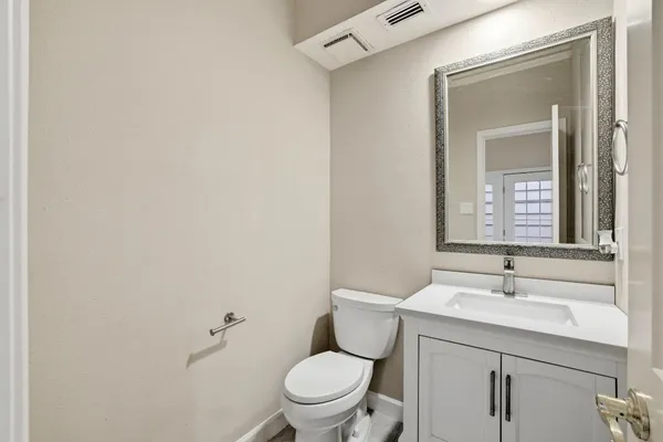 $3,100 | 12625 Memorial Drive, Unit 16, Houston, TX 77024