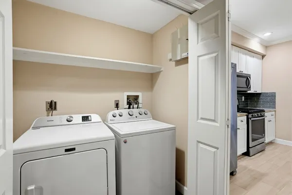 $3,100 | 12625 Memorial Drive, Unit 16, Houston, TX 77024