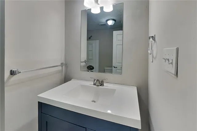 $2,645 | 455 Sheringham Court, Roswell, GA 30076