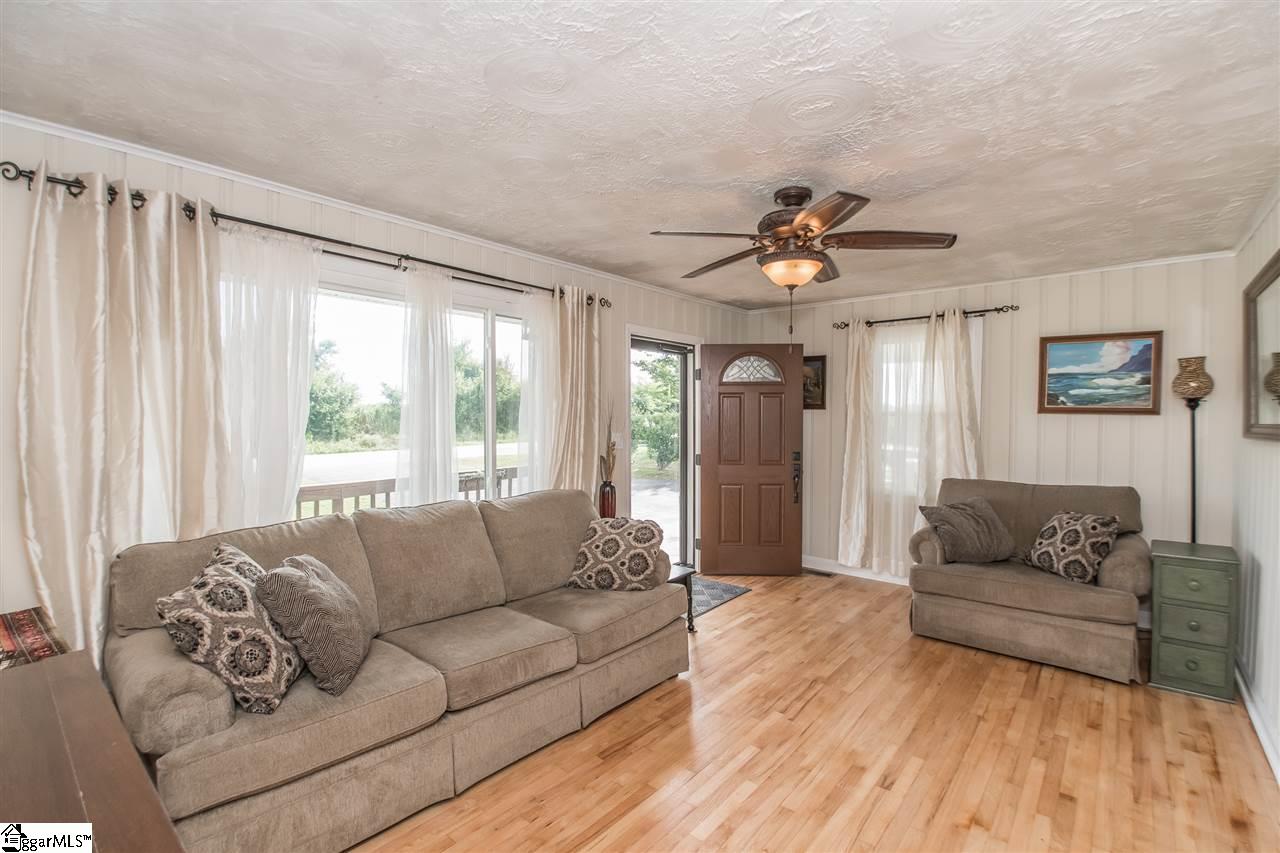 2461 Bishop Road Inman, SC 29349 - Photo 8 of 35