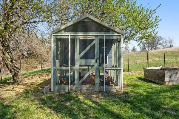 $310,000 | 2401 Seymour Road Southeast, St. Joseph, MO 64507
