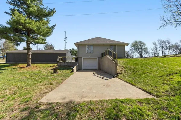 $310,000 | 2401 Seymour Road Southeast, St. Joseph, MO 64507