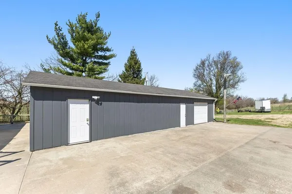 $310,000 | 2401 Seymour Road Southeast, St. Joseph, MO 64507