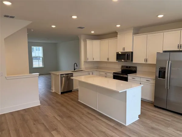 $2,800 | 15274 Groveside Road, Winter Garden, FL 34787