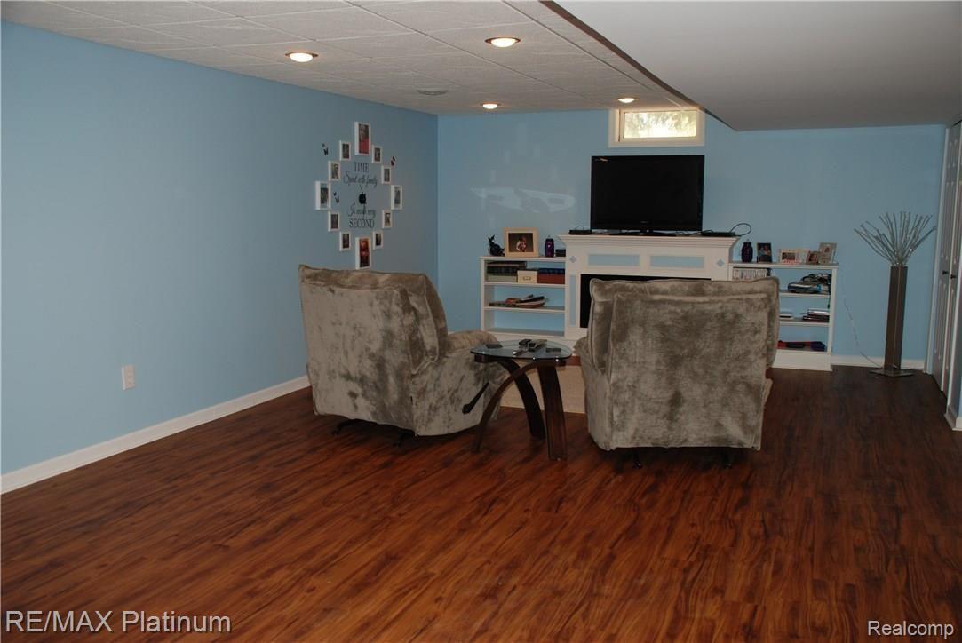 6388 Woodbrook Road Linden, MI 48451 - Photo 32 of 43 DSC_0770.JPG