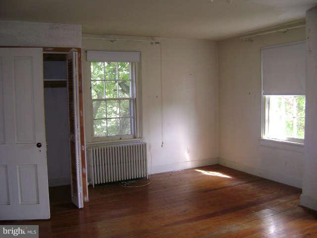 20184 Watermill Road Purcellville, VA 20132 - Photo 24 of 29 Bedroom