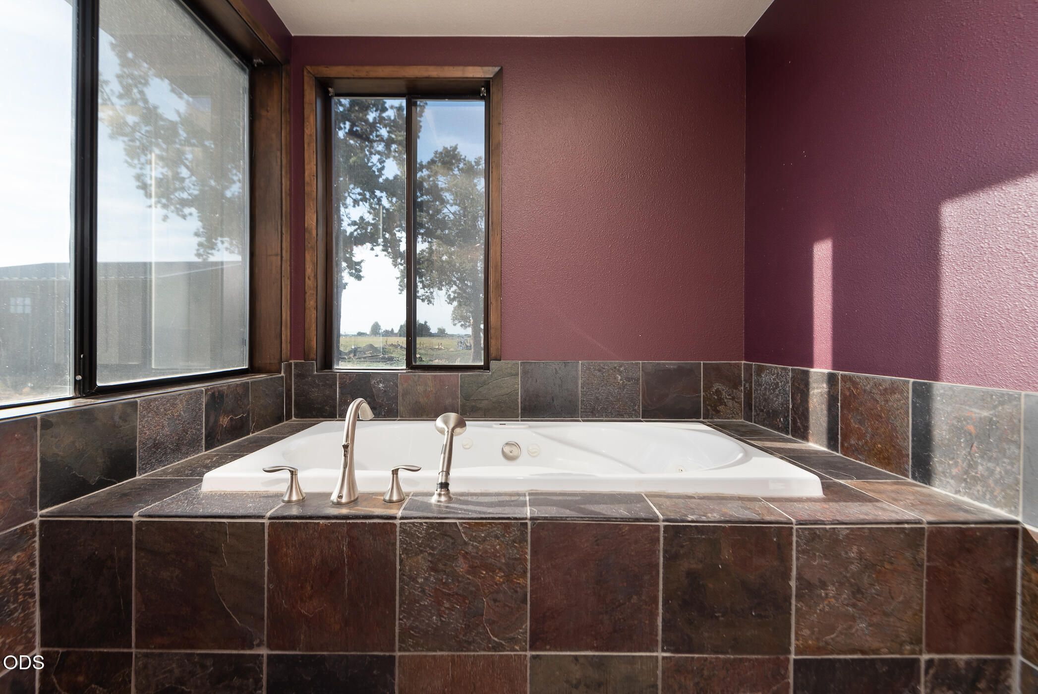 26275 Willard Road Bend, OR 97701 - Photo 25 of 68