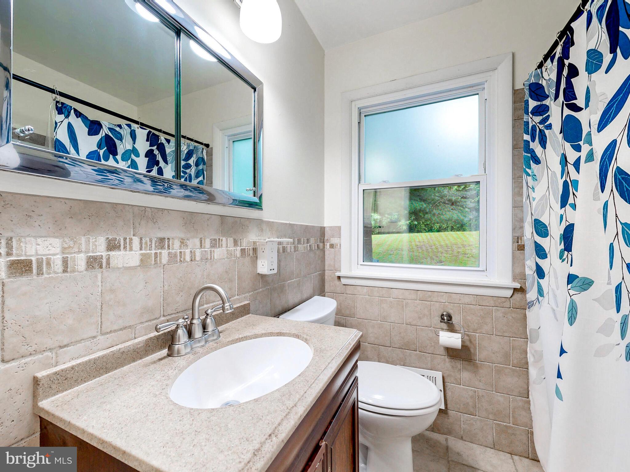 707 Linwood Avenue Bel Air, MD 21014 - Photo 27 of 37 Upstairs Bathroom #2