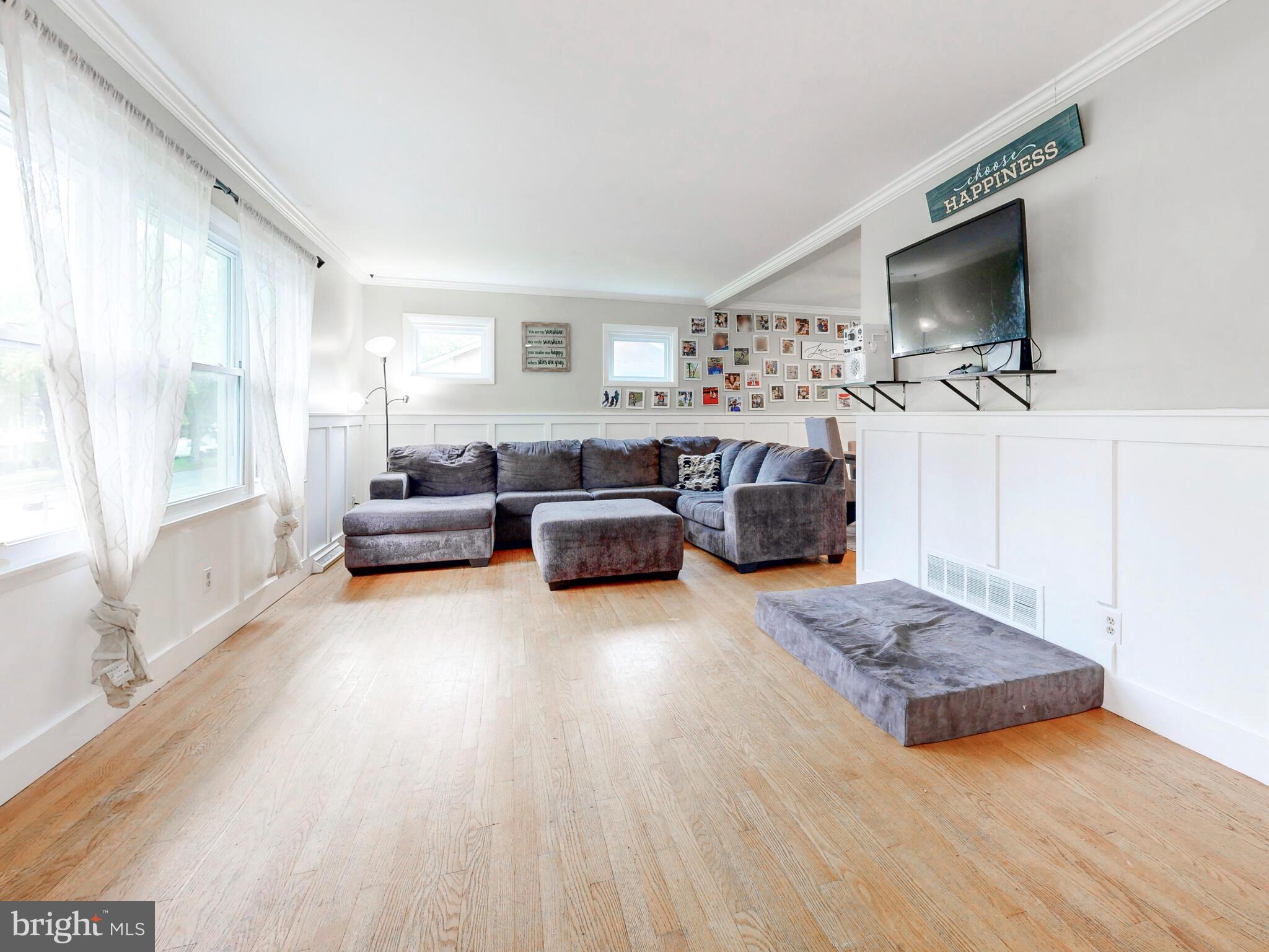 707 Linwood Avenue Bel Air, MD 21014 - Photo 3 of 37 Living Room with Hardwood Floors