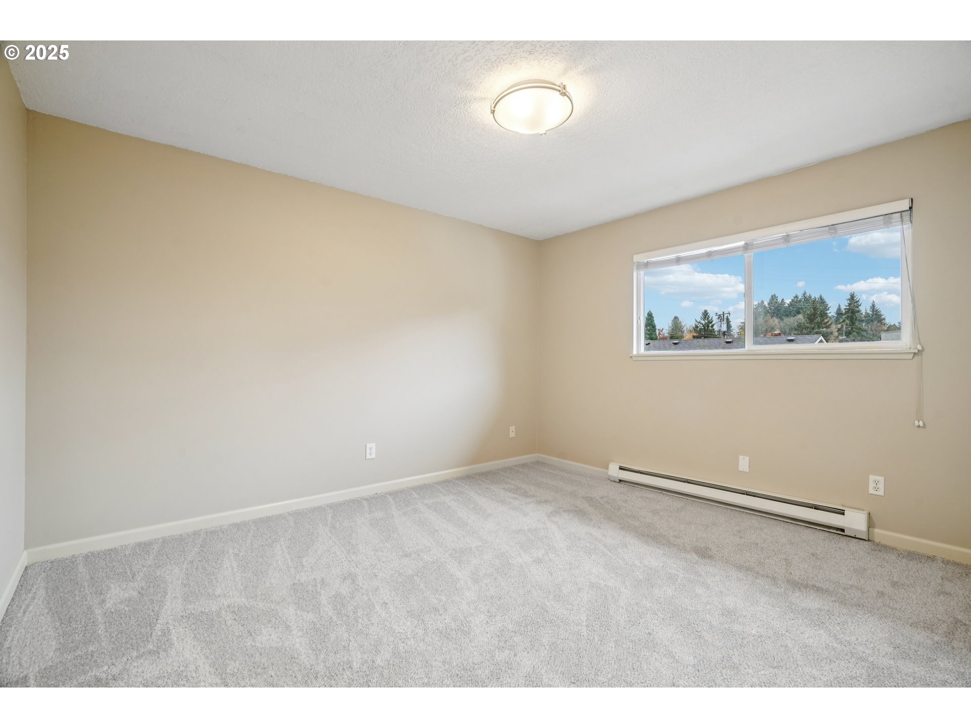 2531 Southwest Spring Garden Street Portland, OR 97219 - Photo 19 of 29