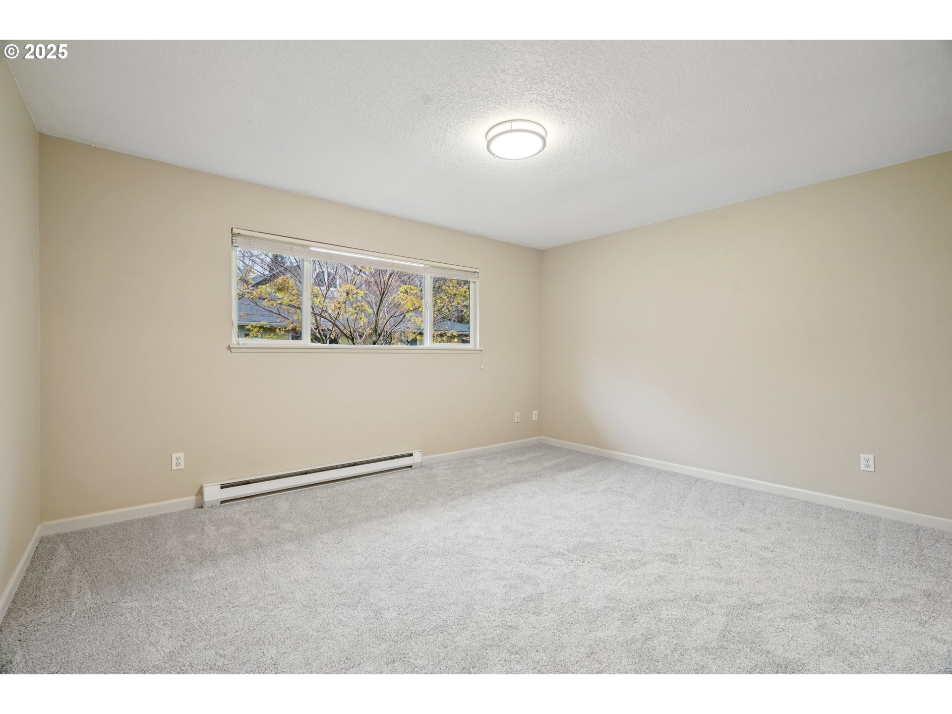 2531 Southwest Spring Garden Street Portland, OR 97219 - Photo 23 of 29