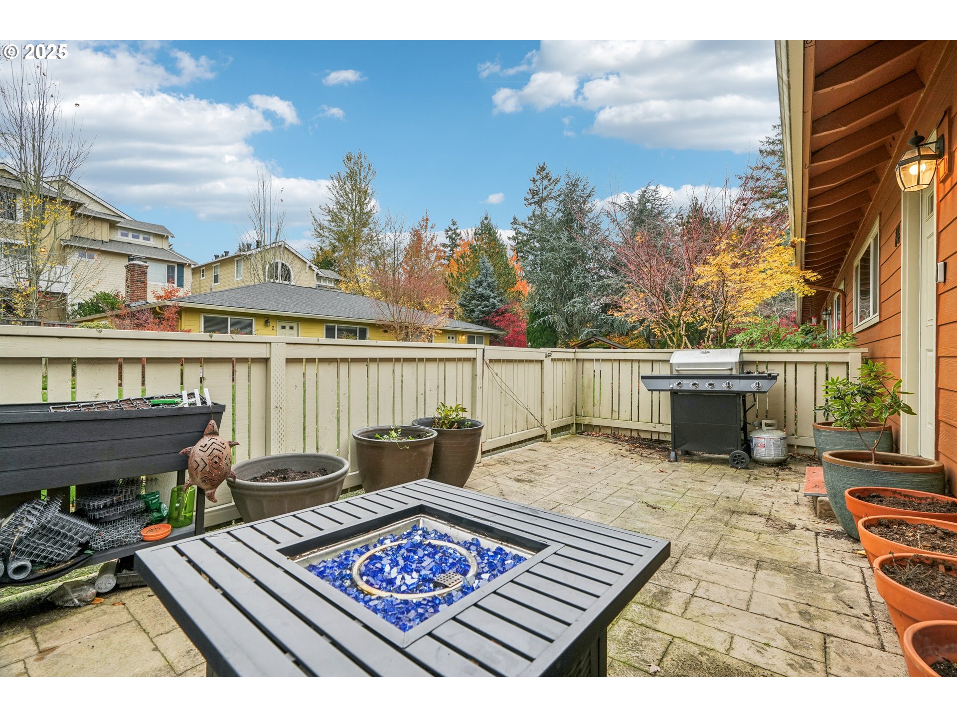 2531 Southwest Spring Garden Street Portland, OR 97219 - Photo 4 of 29