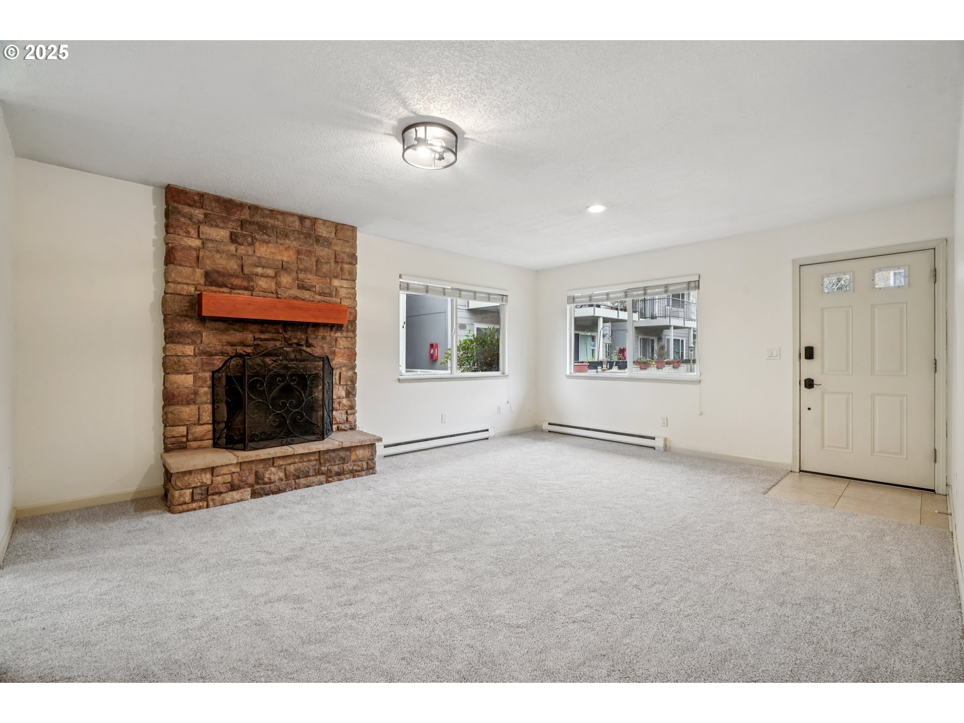 2531 Southwest Spring Garden Street Portland, OR 97219 - Photo 6 of 29