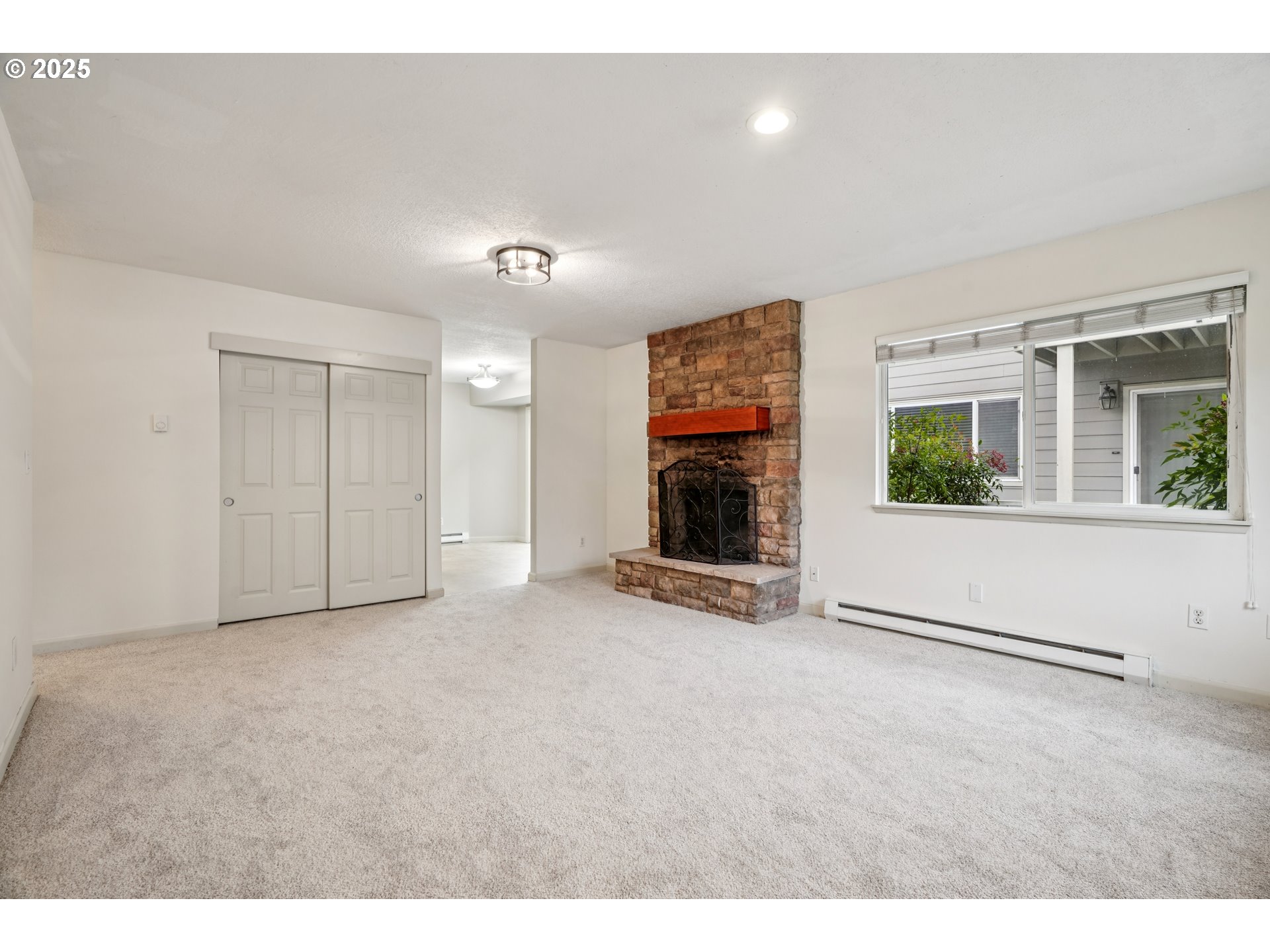 2531 Southwest Spring Garden Street Portland, OR 97219 - Photo 7 of 29