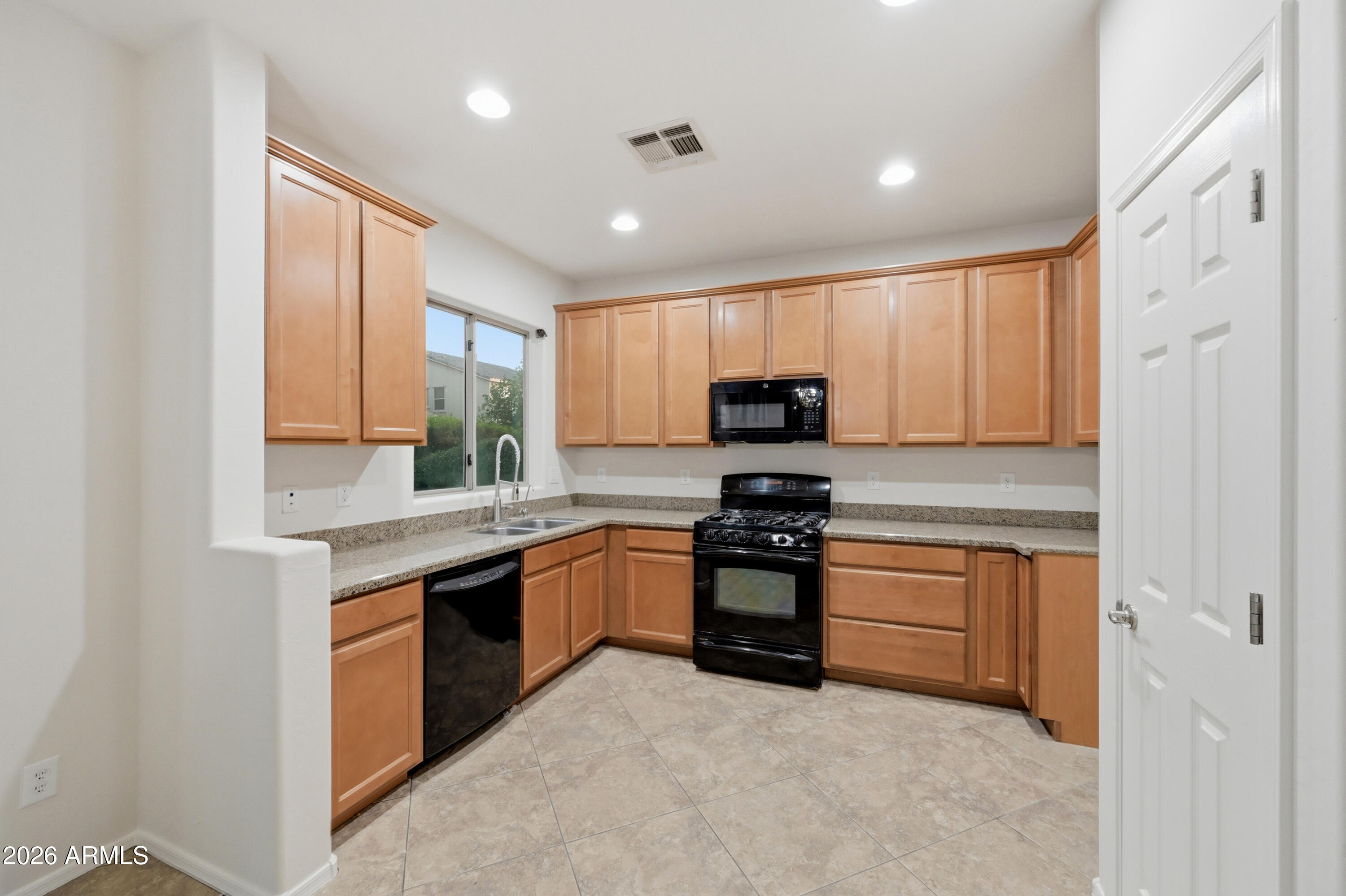 2511 West Beverly Rd. Phoenix, AZ 85041 - Photo 17 of 42