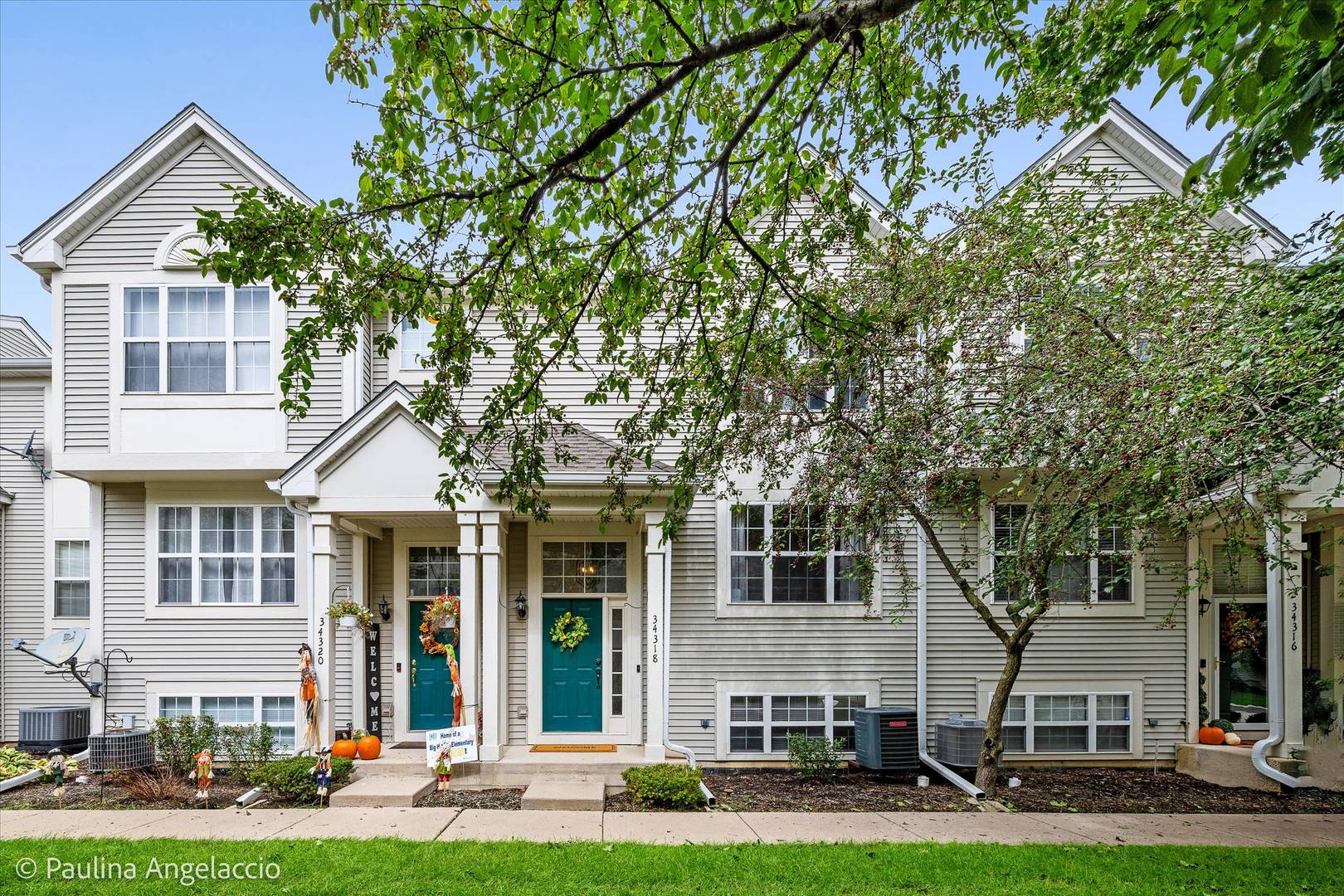 34318 North Barberry Road Round Lake, IL 60073 - Photo 1 of 22 Gallery Image 1