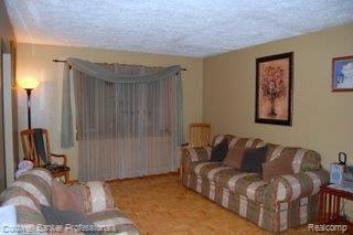 Living Rm