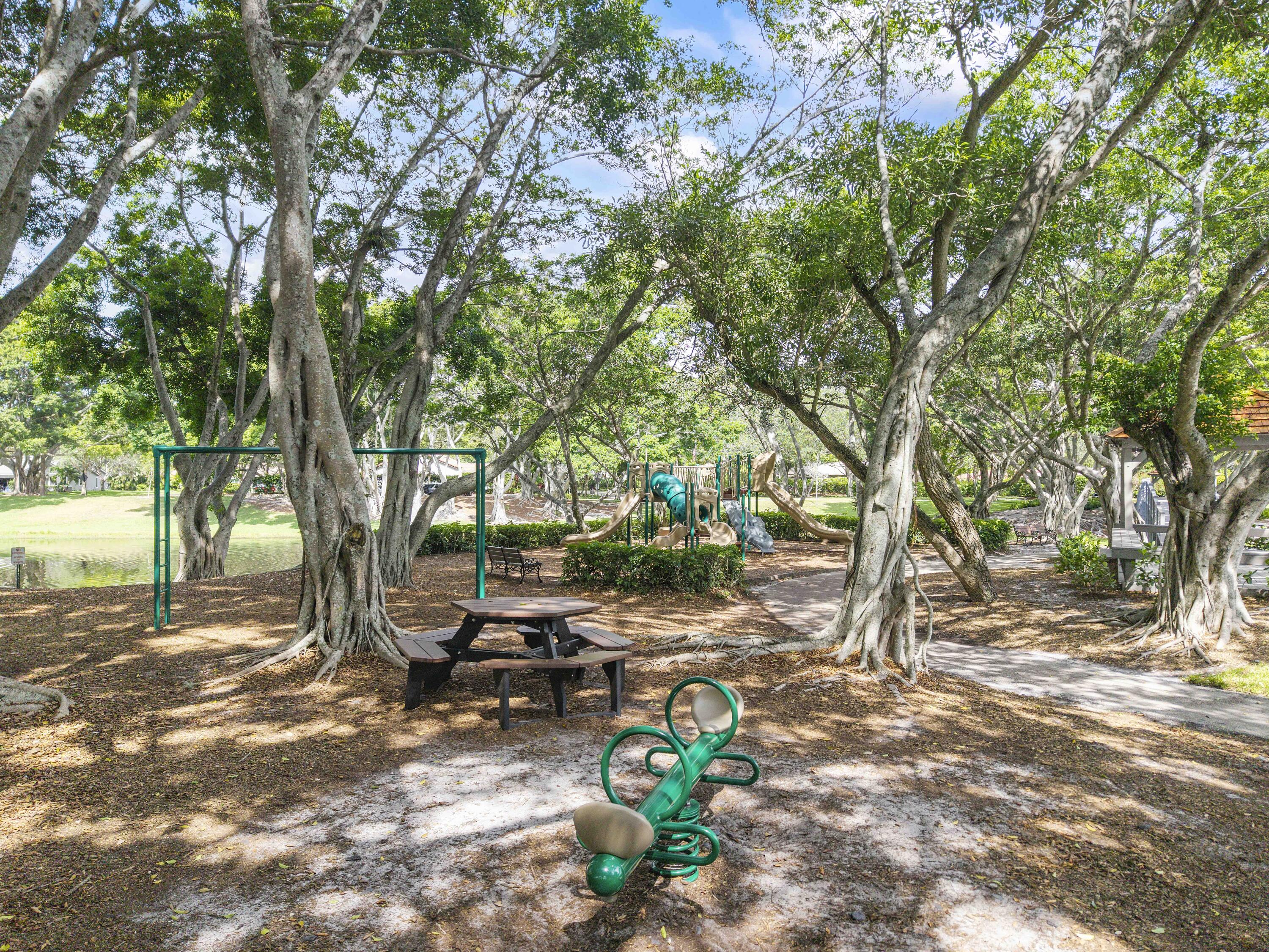 2421 Northwest 36th Street Boca Raton, FL 33431 - Photo 63 of 72 Picnic Area
