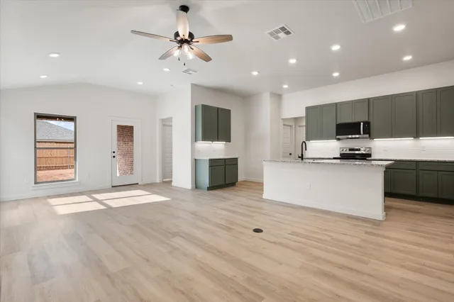 $243,000 | 2407 Aberdeen Avenue, Wolfforth, TX 79382