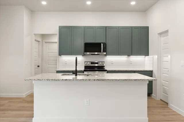 $243,000 | 2407 Aberdeen Avenue, Wolfforth, TX 79382