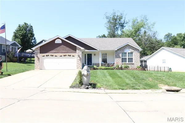 $360,000 | 207 Gran Vista Drive, Festus, MO 63028