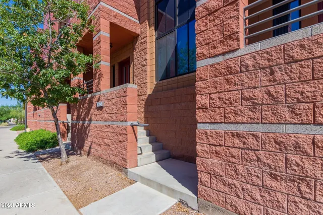 $2,500 | 330 South Farmer Avenue, Unit 124, Tempe, AZ 85281