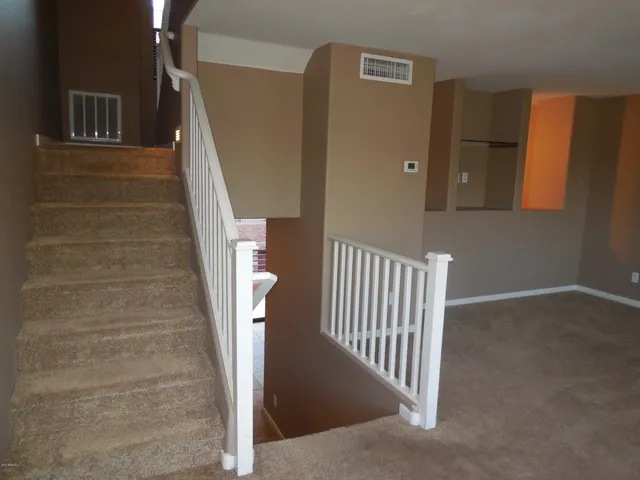 $2,500 | 330 South Farmer Avenue, Unit 124, Tempe, AZ 85281