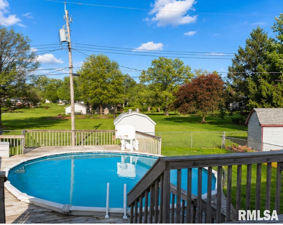252 Briargate Road Washington, IL 61571 - Photo 2 of 3