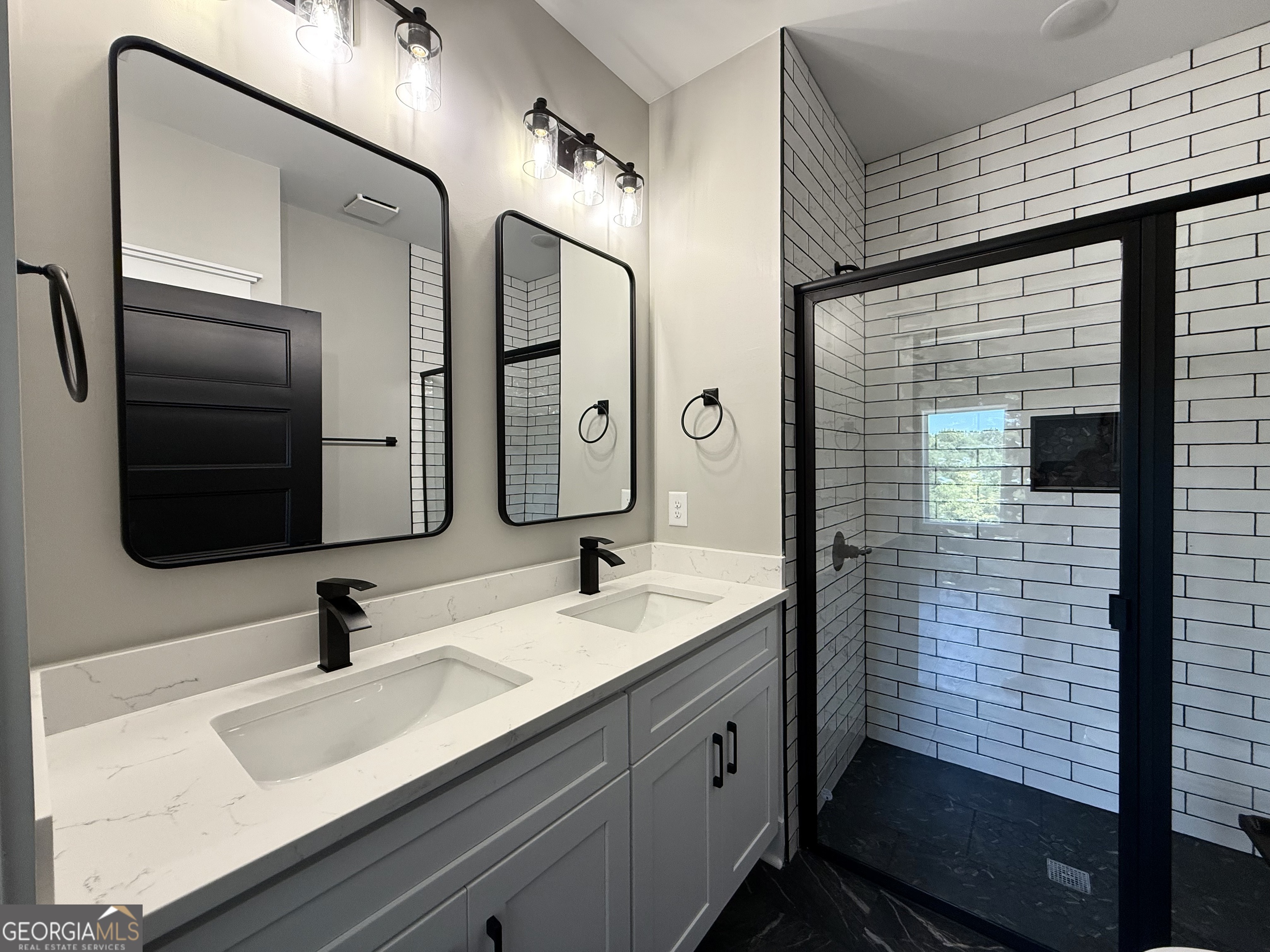 110 Sautee Ridge Road Clarkesville, GA 30523 - Photo 4 of 39 a bathroom with a sink and a mirror