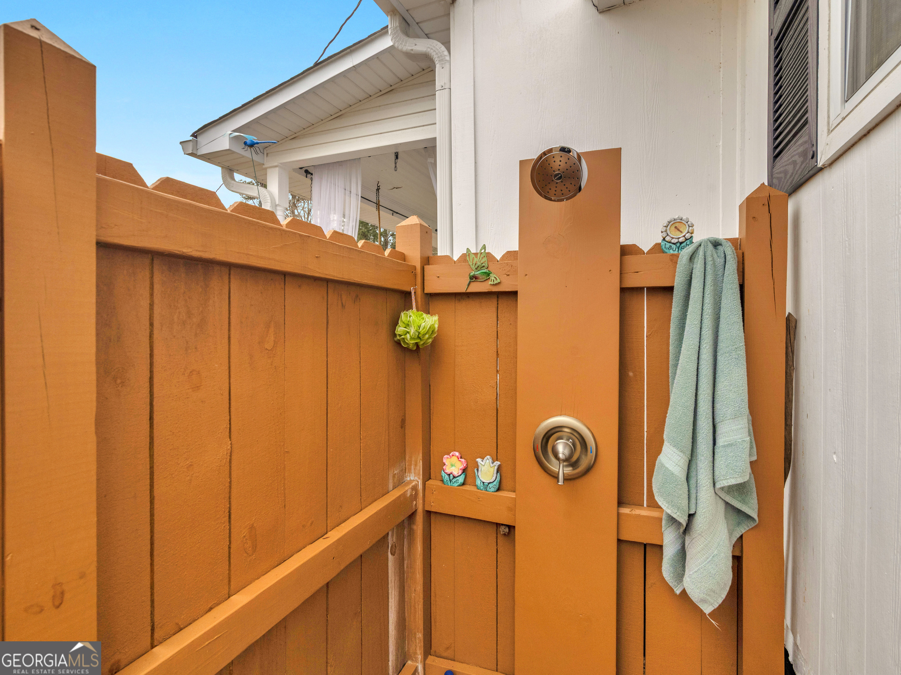 120 Ellerbee Lake Road Thomaston, GA 30286 - Photo 16 of 23 a view of a door house with wooden floor