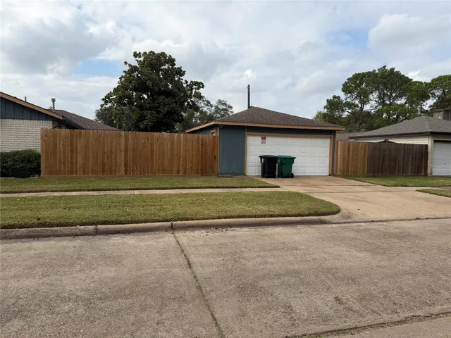 $2,300 | 9202 Carvel Lane, Houston, TX 77036