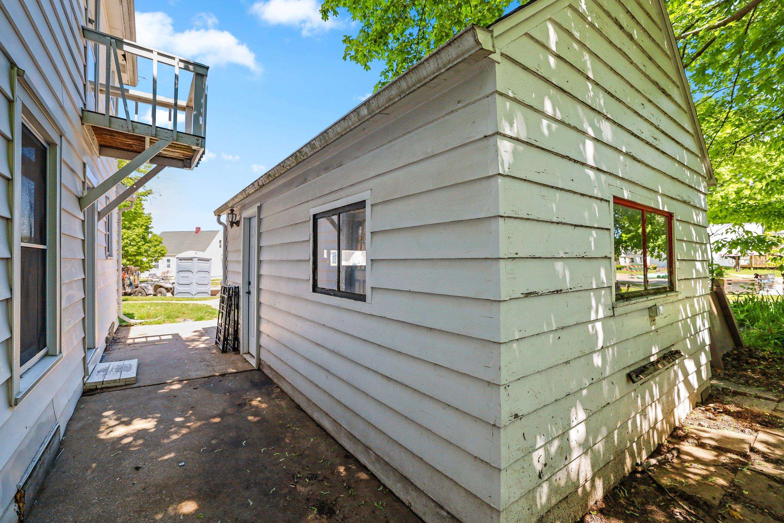 1120 North Badger Avenue Appleton, WI 54914 - Photo 13 of 51