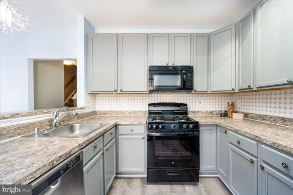 $2,800 | 12121 Amber Ridge Circle, Germantown, MD 20876