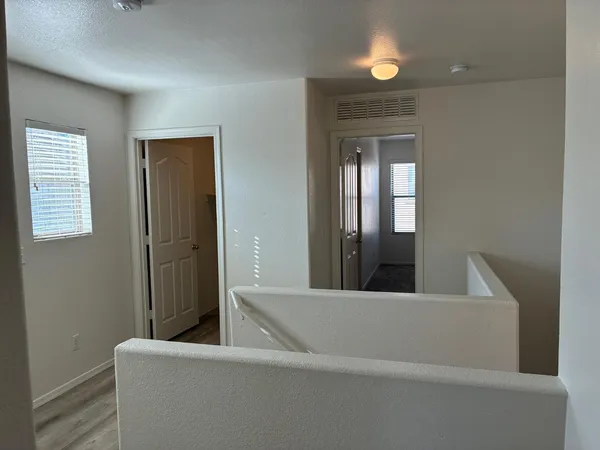 $1,695 | 9646 North 82nd Glen, Peoria, AZ 85345